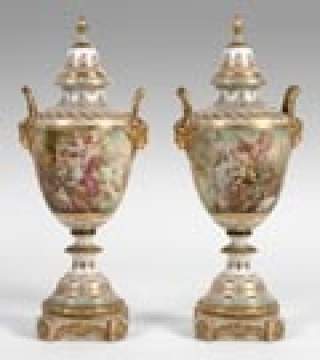 Sgn. Vienna Austria FD, Pair of Royal Urns 